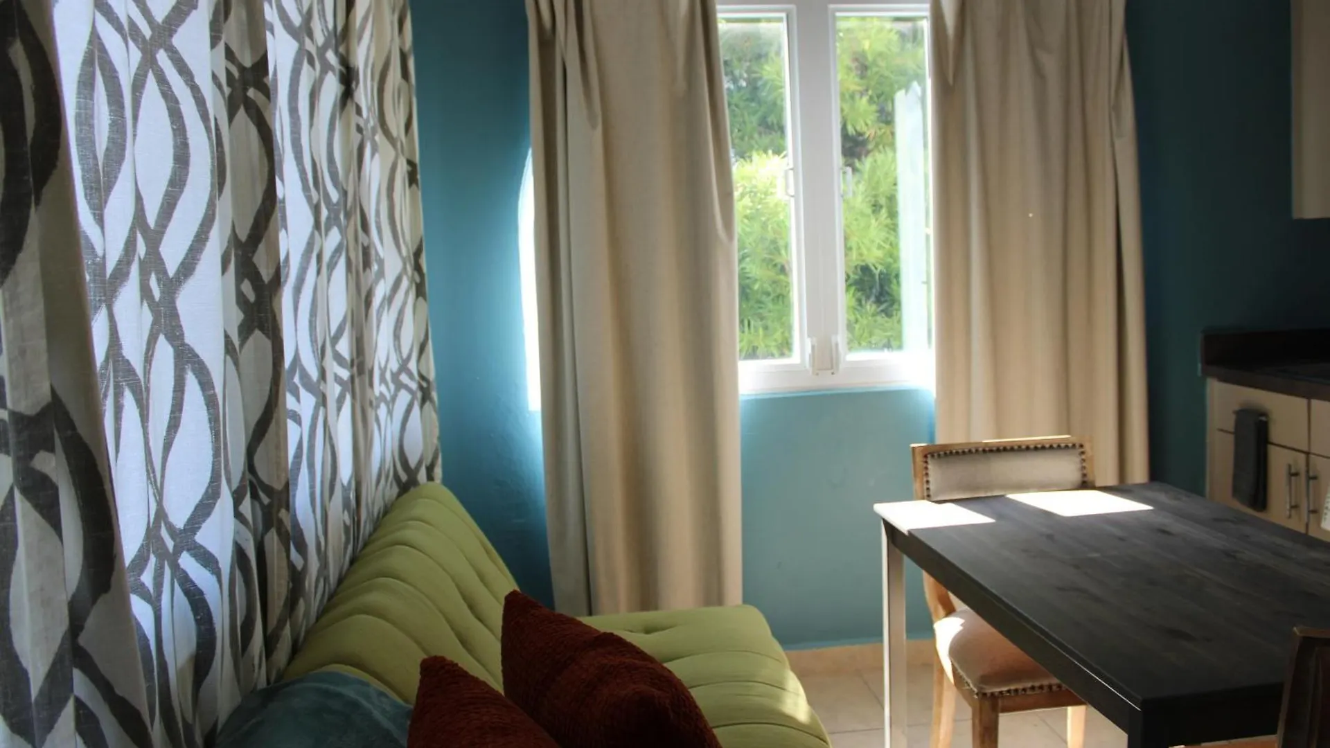 מלון דירות סן חואן Numero Uno Beach Apartments