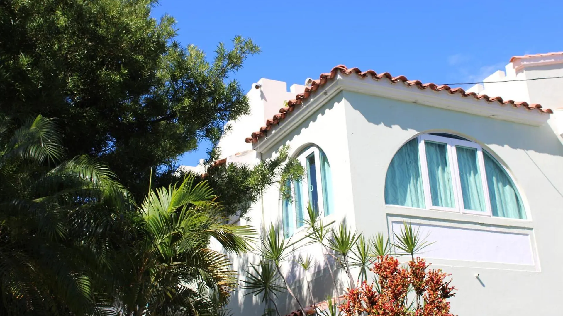 סן חואן Numero Uno Beach Apartments מלון דירות סן חואן