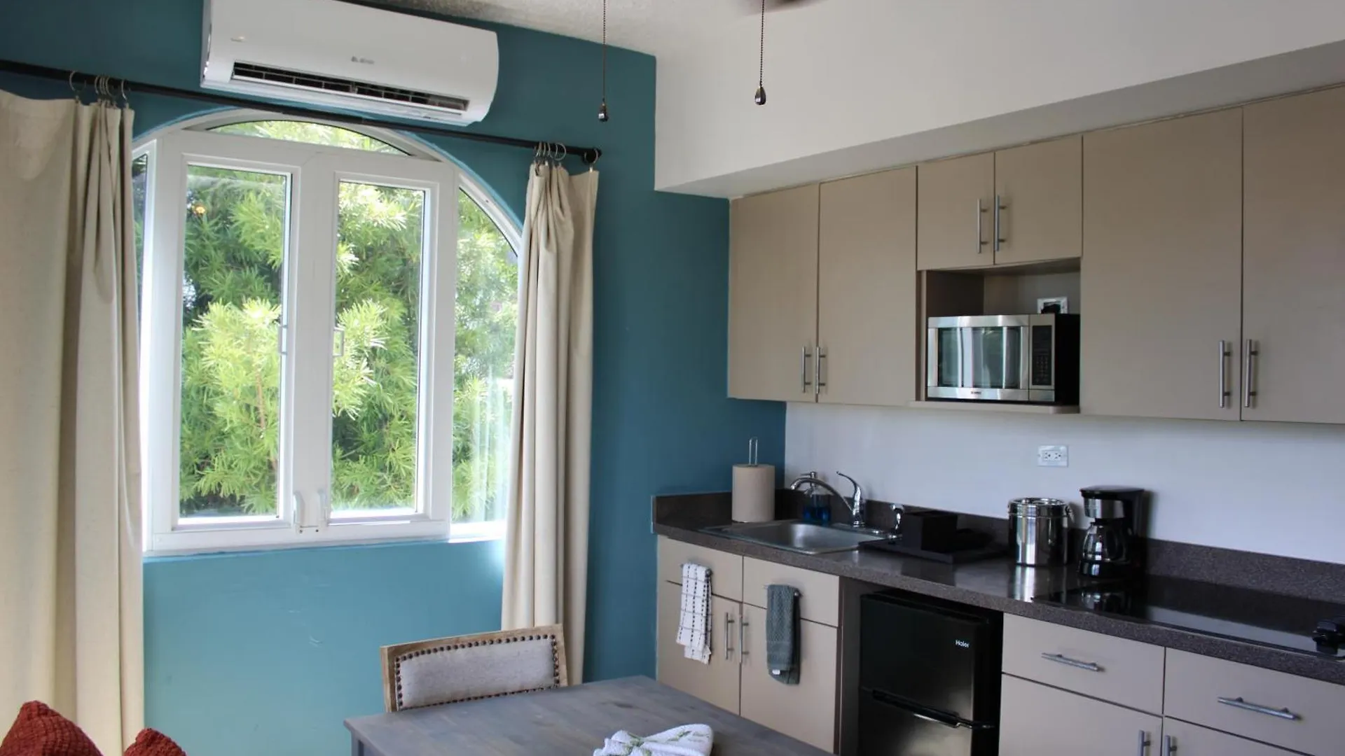 סן חואן Numero Uno Beach Apartments מלון דירות